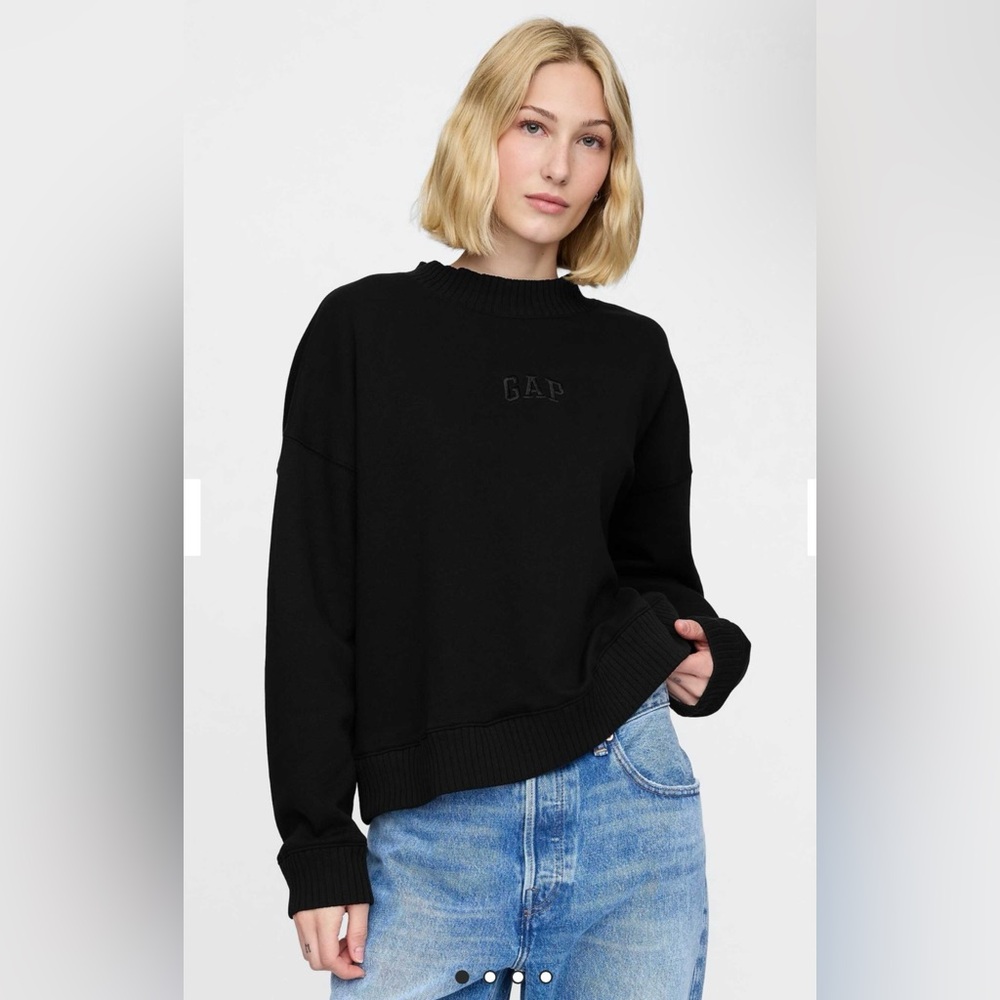 GAP Vintage Soft Mockneck Logo Sweatshirt. Women’s Size XL STILL HAS TAGS